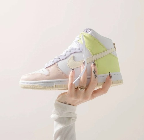 Nike Women's Dunk High Cashmere Lemon Twist, 9