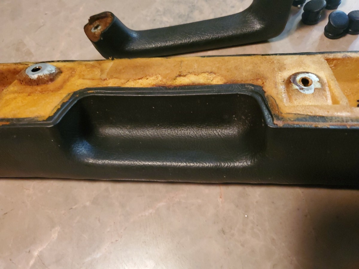 1984-89 OEM Nissan 300zx Passenger RH Door Panel Arm Rest With