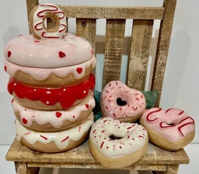 NEW Donut Canister Pink Sprinkles Icing With Set Of Heart Shaped Iced  Donuts