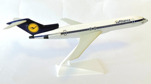 Boeing 727-200 Lufthansa Nostalgair Snap Fit Coleccionistas Modelo Escala 1:200