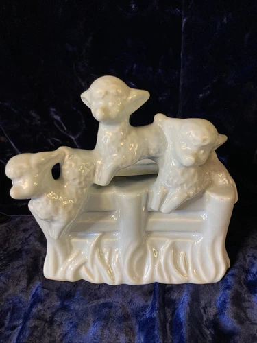 Vintage Haegar Lamb Planter Baby Blue #3505 made USA