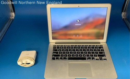 Apple MacBook Air 4,2 Mid 2011 Intel i7-2677M 1.80GHz 4GB DDR3 256GB SSD A1369