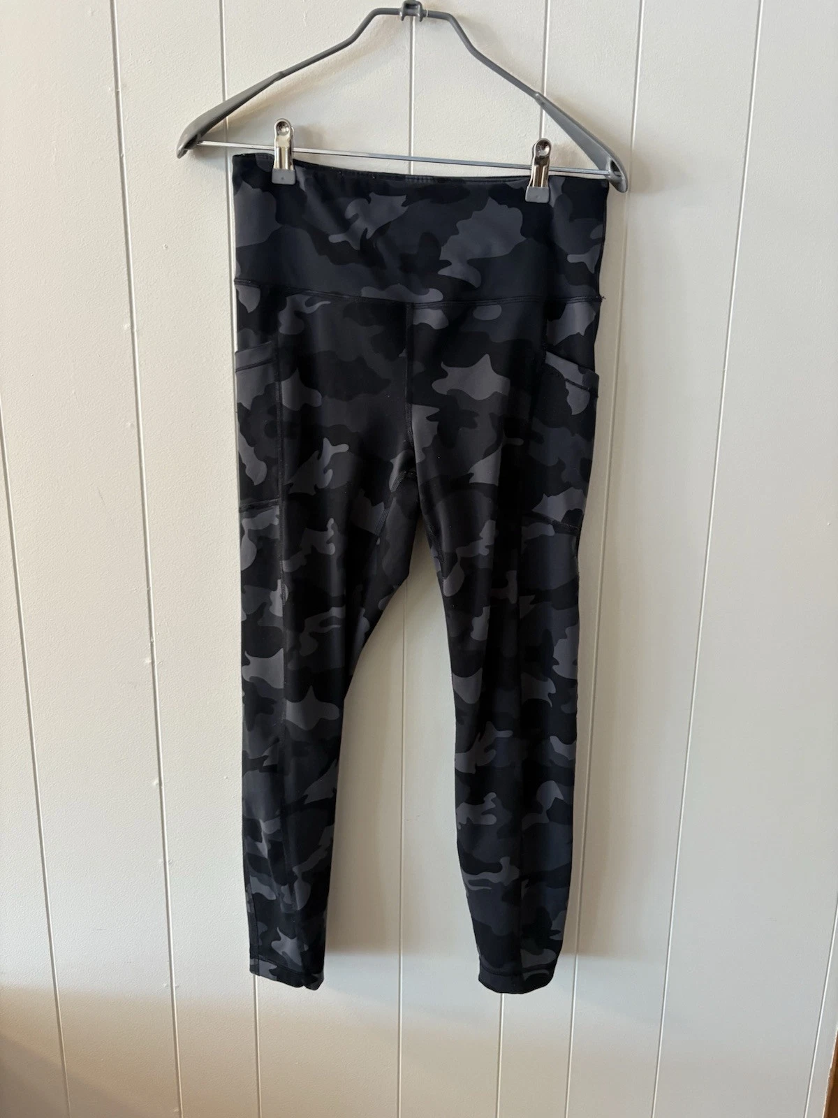 yogalicious lux camouflage leggings
