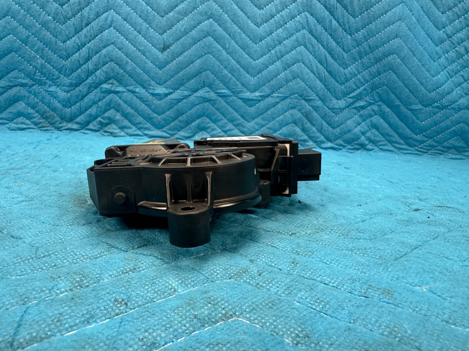 Bentley Flying Spur Rear Passenger's Door Window Regulator Motor 2006-2012 OEM