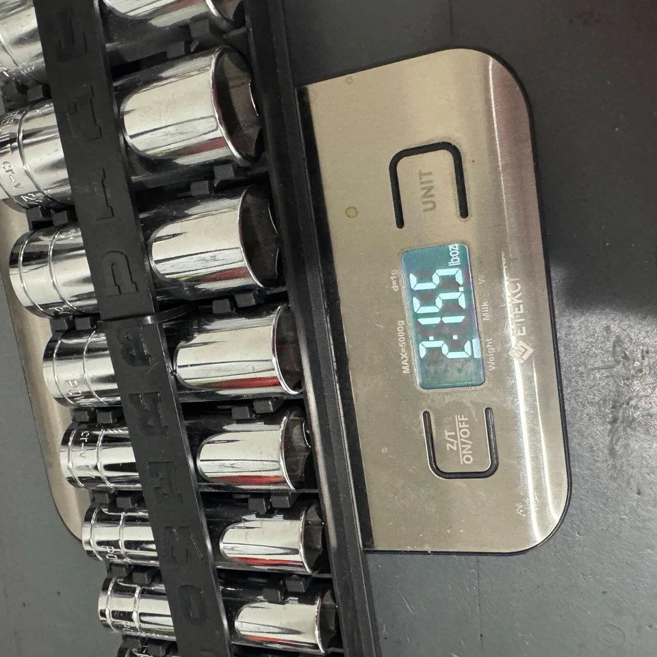 8 Piece 1/2 Inch Drive Metric 6 Point Deep Socket Set - 640055 NOS - Image 2 of 4