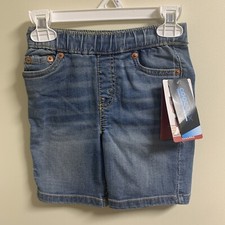 Levi  s Cool max Slim Shorts Size 5R