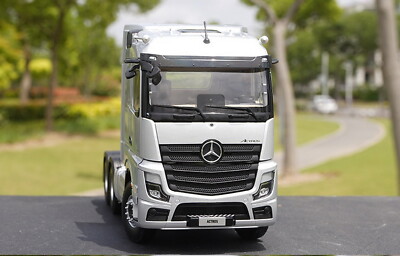 1/24 Scale Mercedes Benz Actros Truck Tractor Silver Diecast Model