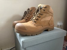 bad cyclone work saftey utility  boots zip side 10 wheat australian