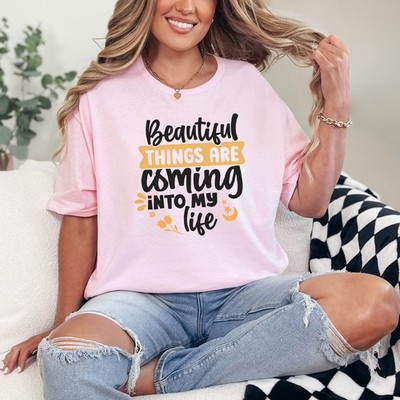 Beautiful Things Are Coming Into Damen Ring-Spun T-Shirt Geschenk für Sie