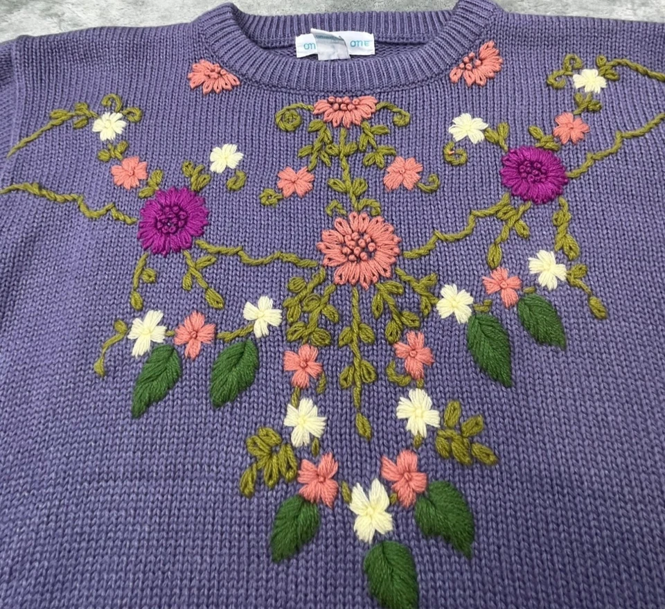 Suéter feminino vintage One Two One roxo médio bordado floral Cottagecore - Imagem 4 de 4