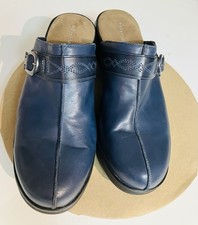 Woman  s Easy Spirit Pine Clog Mules Casual Comfortable Leather Navy Size 8.5