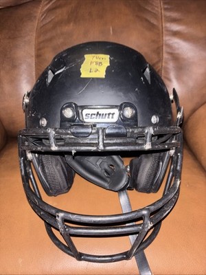 Schutt Vengeance Large Football Helmet (Flat Black W/ Black Face Mask)