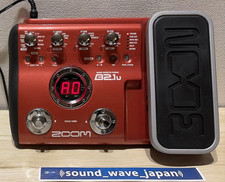 Zoom B2.1u Bass Multi-Effects Pedal with Expression Pedal Metallic Red USB