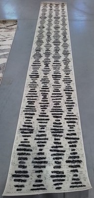 IVORY / BLACK 2'-0'' x 13'-0'' Back Stain Rug Reduced Price 3172810046 TUL644A-213