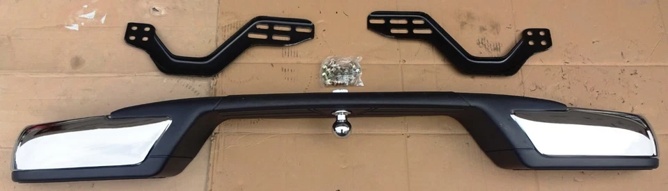 MITSUBISHI L200 P/U UTE MODEL 1993 96 REAR BUMPER INTERCHROME WITH TOW BARS NEW  - Image 3 of 4