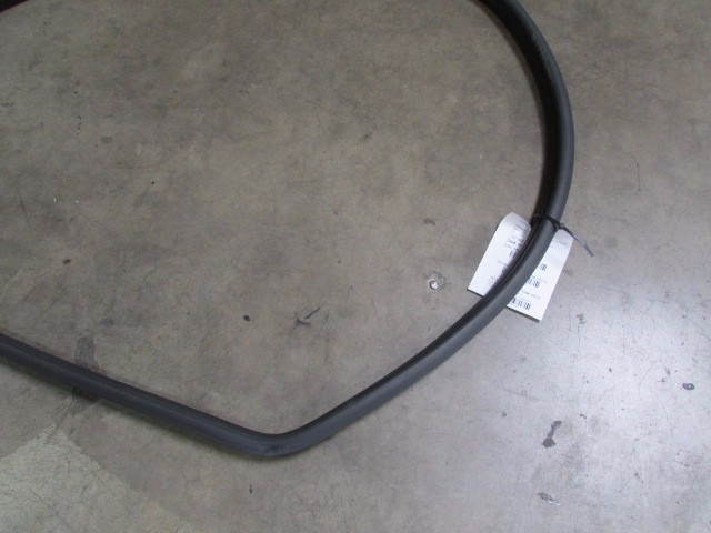 Maserati Quattroporte, LH, Left Rear Door Surround Moulding, Used, P/N 67485200