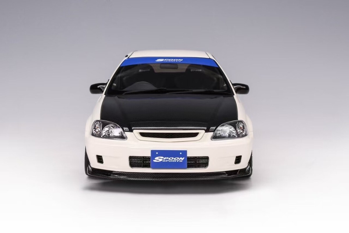 1/18 MotorHelix Honda Civic Type R ( EK9 ) RHD in White Spoon