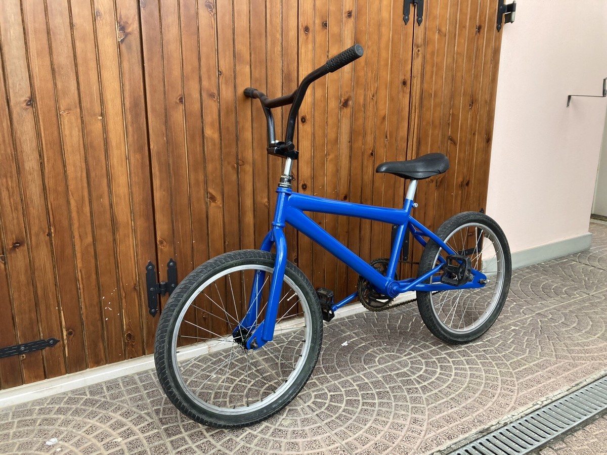 Bici BMX Usata 20 Pollici Azzurra - Perfetta Per Iniziare - Senza Marca