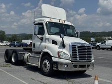 2012 Freightliner Cascadia Daycab   Detroit Diesel Automatic Transmission