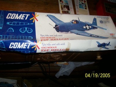 Vintage 80's Comet Grumman F6F Hellcat Balsa Model Kit Unbuilt Complete