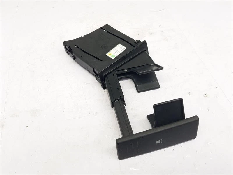 MK4 2002-2009 VOLKSWAGEN POLO SALPICADERO PORTAVASOS 6Q0858601F  Foto 3 de 4