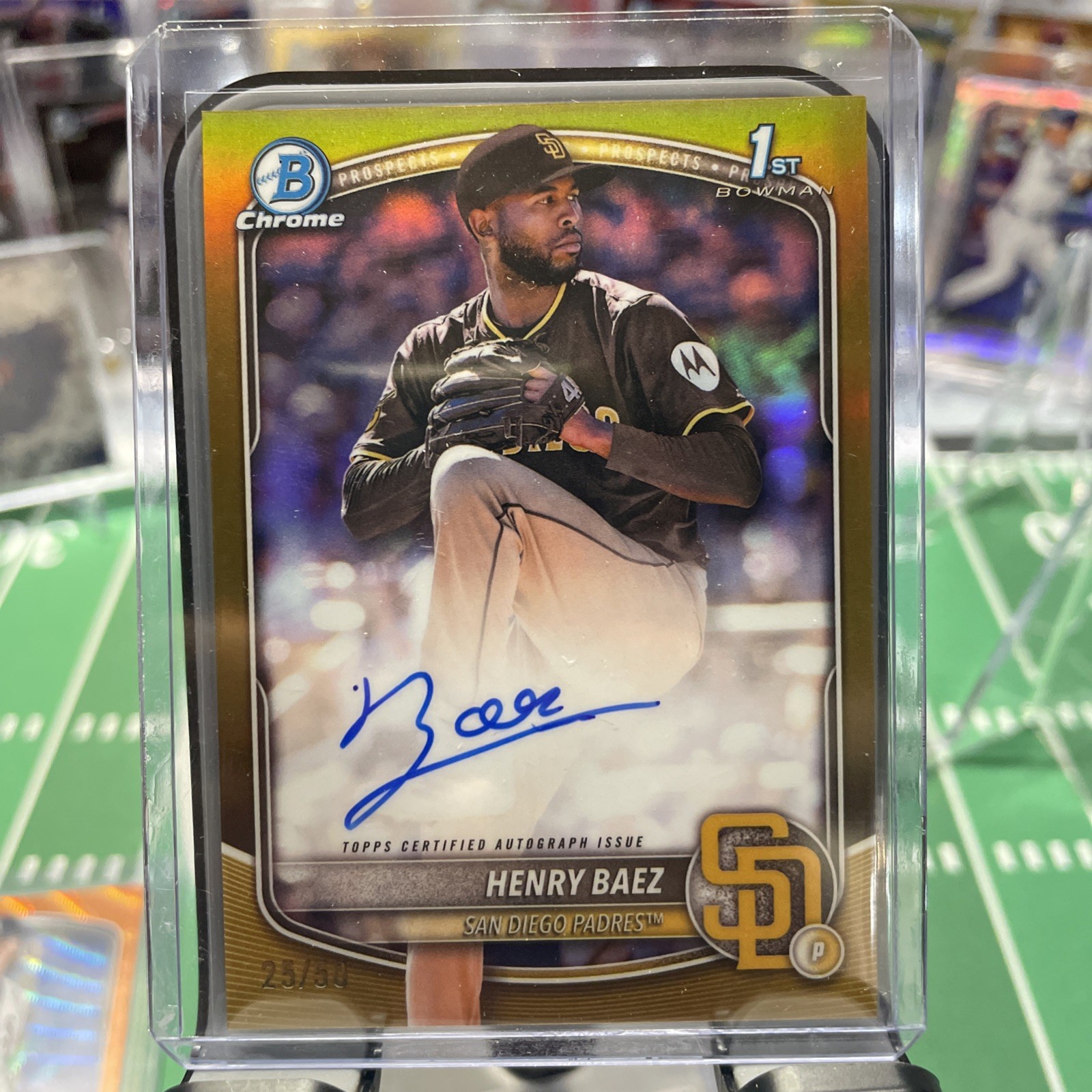 2025 Bowman 1st Chrome Prospects Auto Henry Baez True Gold /50