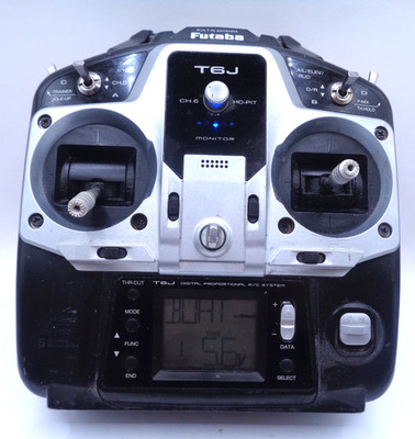 FUTABA T6J 6 KANAL 2,4GHZ S-FHSS SENDER MODE 2 GUTER ZUSTAND + AKKU