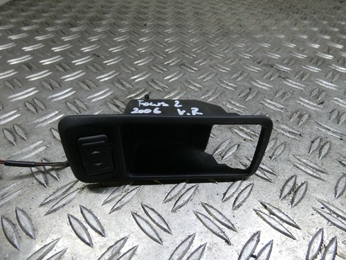 3M51-226A36-ADW Fensterheber Schalter V.R Ford Focus 2 BJ.2006