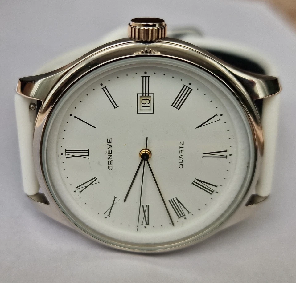 Vintage GENEVE Date ETA 954 112 Quartz V8 6Jewels Swiss made - Image 2 of 4