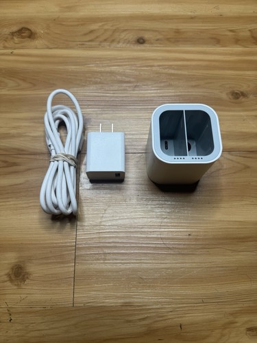 Ring Quick Release Battery Pack Charging Station (5AT3S6) - White Used