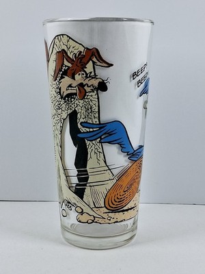 Vintage 1976 Pepsi Wile E Coyote vs Road Runner Collector Series Drinking Glass