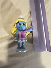 2013 The Smurfs 2 SMURFETTE with Present McDonald's Happy Meal Toy