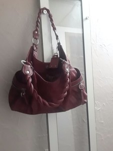 red relic purse