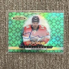 2021-22 UD Stature Hockey RC Rookie Excellence Green Auto /25 Grigori Denisenko