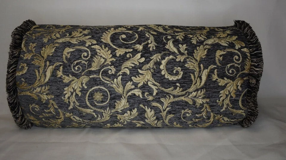 Almohada con flecos de chenilla floral oro gris para sofá silla o sofá hecha en estados unidos Foto 4 de 4