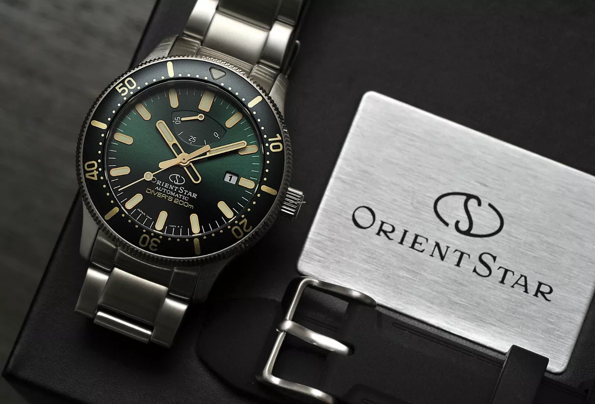 Orient Star RE AU0307E Diver 200m Green Sapphire Crystal Extra