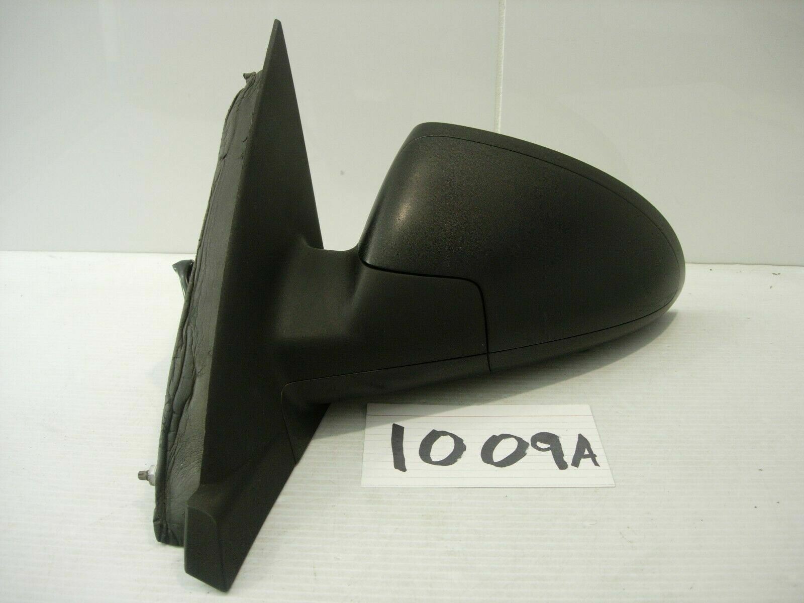 05 06 07 Chevrolet Malibu DRIVER Side Mirror Used Power Black Texture #1009-A
