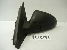 05 06 07 Chevrolet Malibu DRIVER Side Mirror Used Power Black Texture #1009-A