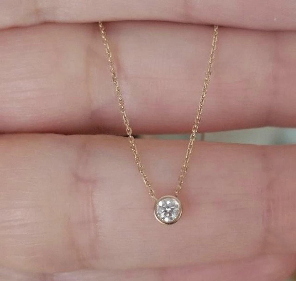 14K SOLID YELLOW GOLD 0.12 CARAT DIAMOND SOLITARE NECKLACE - Image 4 of 4