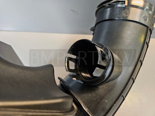NEW GENUINE BMW F10 LCI F11 LCI F25 F26 ENGINE B47 FILTERED AIR PIPE 8519134 - Picture 11 of 19
