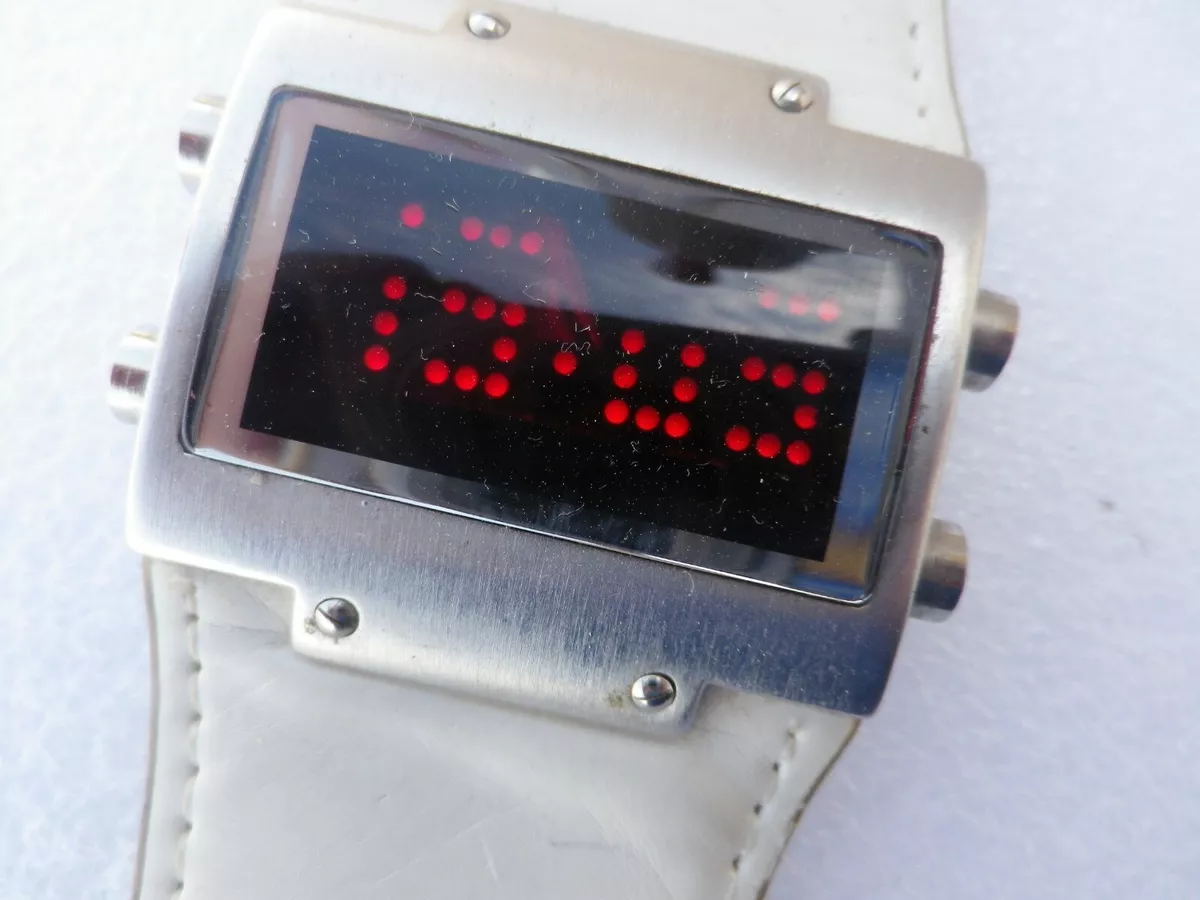 Montre femme heure digital new arrivals