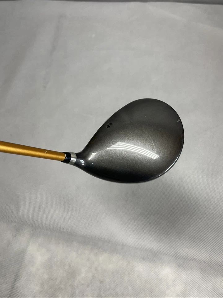 Cleveland Launcher 8.5 Titanium Driver RH 65g Launcher Gold Graphite Stiff Flex - Image 4 of 4