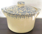 Vintage Roseville OH Spongeware Wheat Pattern RRP Co Crock Bean Pot Blue w/ Lid — photo 2