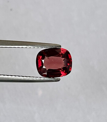 Natural 100% VS 1.43 ct 7.8x6.5x3.4 mm Cushion Tea red Spinel MOGOK
