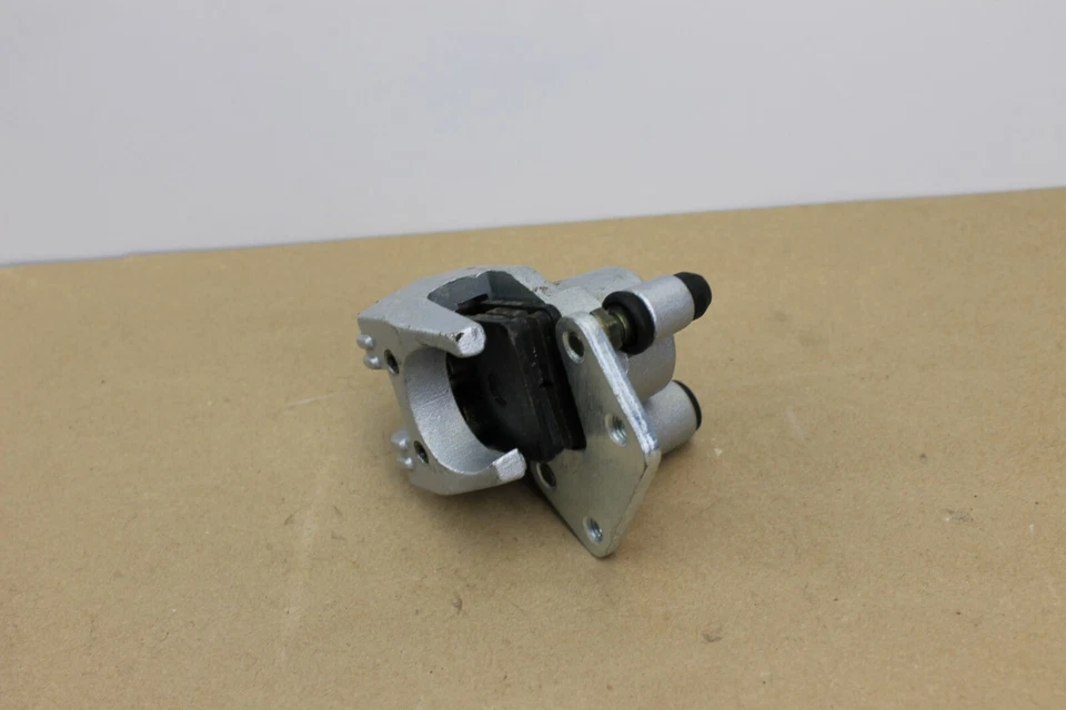 New United Motors Matrix 150/150XX Scooter Front Brake Caliper With Pads - Image 4 of 4
