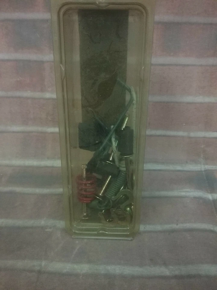 Wagner F116958S Rear Drum Brake Hardware Kit - Image 2 of 2