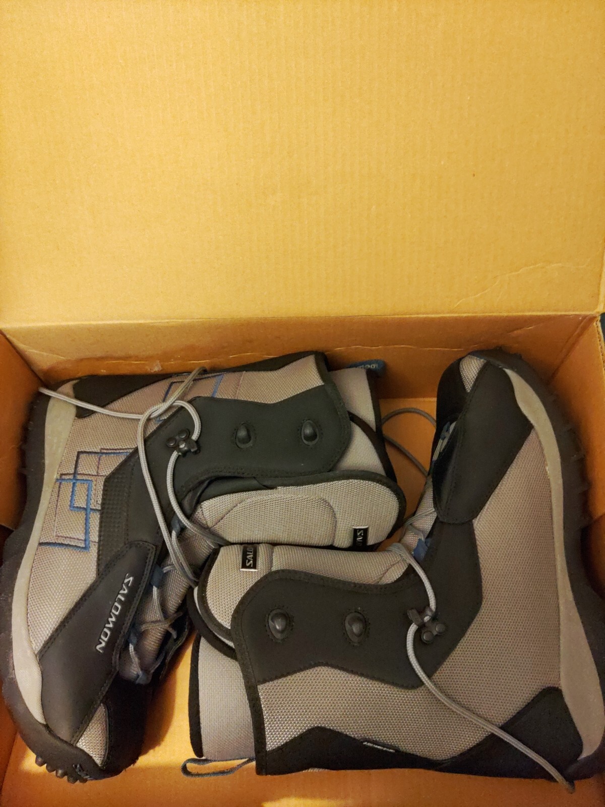 Stivali da snowboard Salomon Solace 863533 nuovi con lacci grigio nero taglia 11