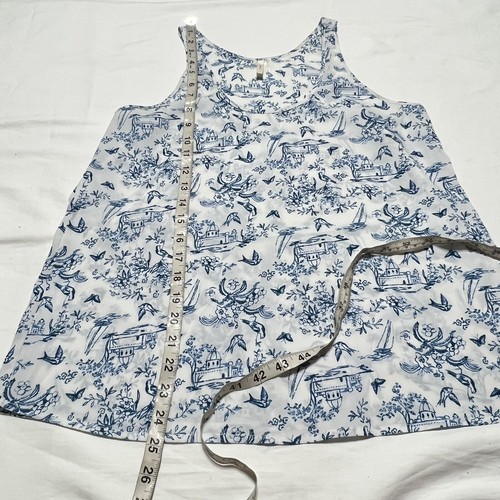 Frenchi Women’s Size M White w/Floral Birds Sleeveless Summer Blouse - Picture 14 of 15
