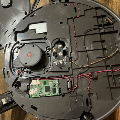 Eureka E20 Robo Vacumn PARTS ONLY *** BAD MOTOR