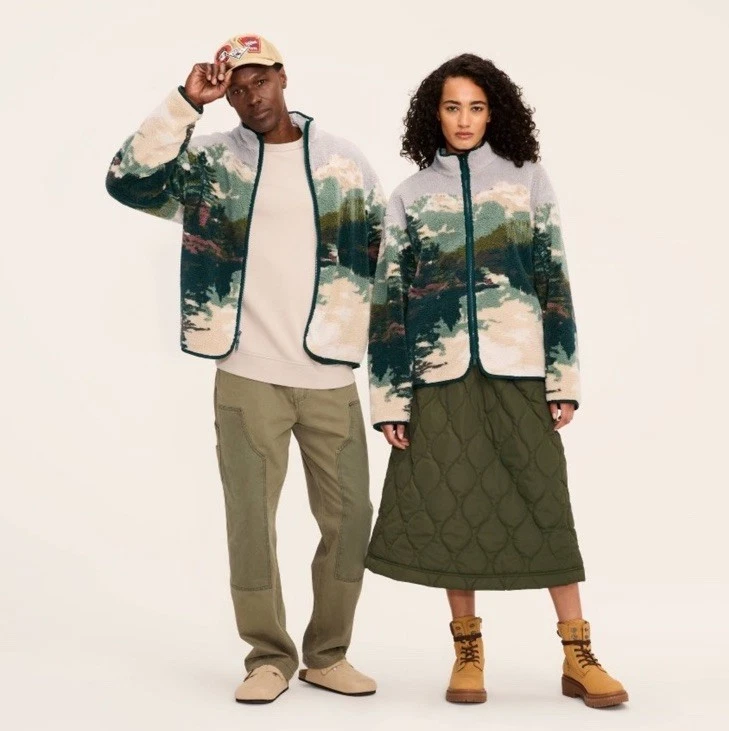 Woolrich x Target Printed Landscape Zip Fleece Sherpa Jacket Small NWT Unisex
Opens in a new window
